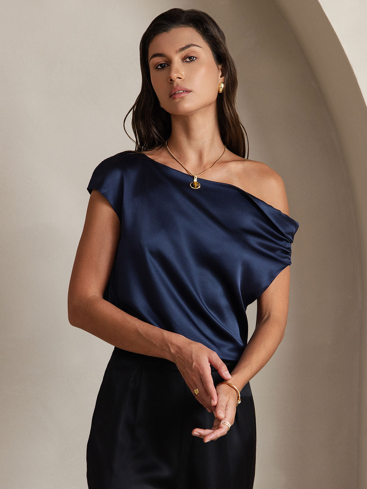19Momme Soie Chic Unique Épaule Blouse 19Momme Soie Chic Unique Épaule Blouse