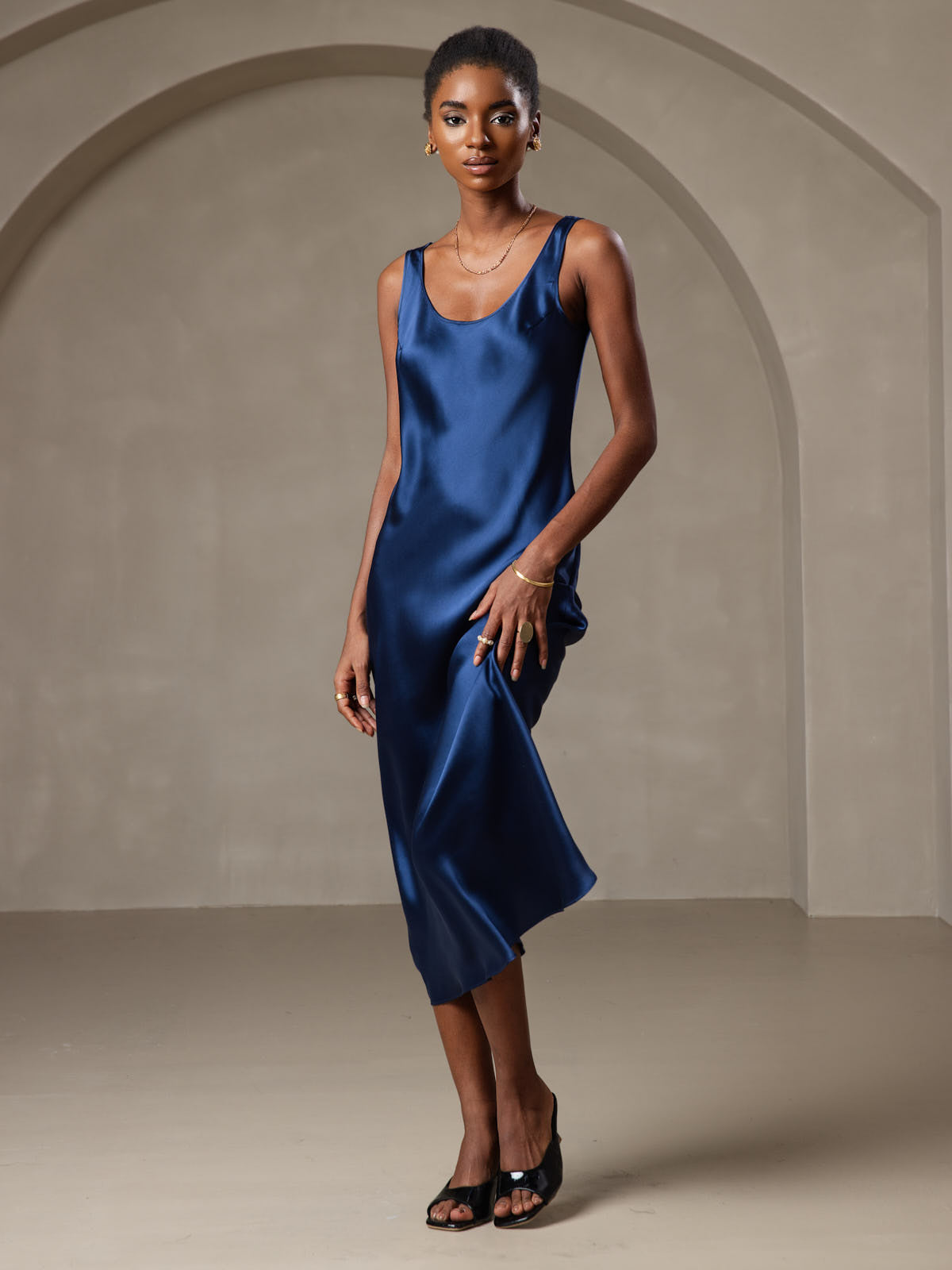 Pure Soie Sangle Larges Sans Manches Longue Robe Pure Soie Sangle Larges Sans Manches Longue Robe