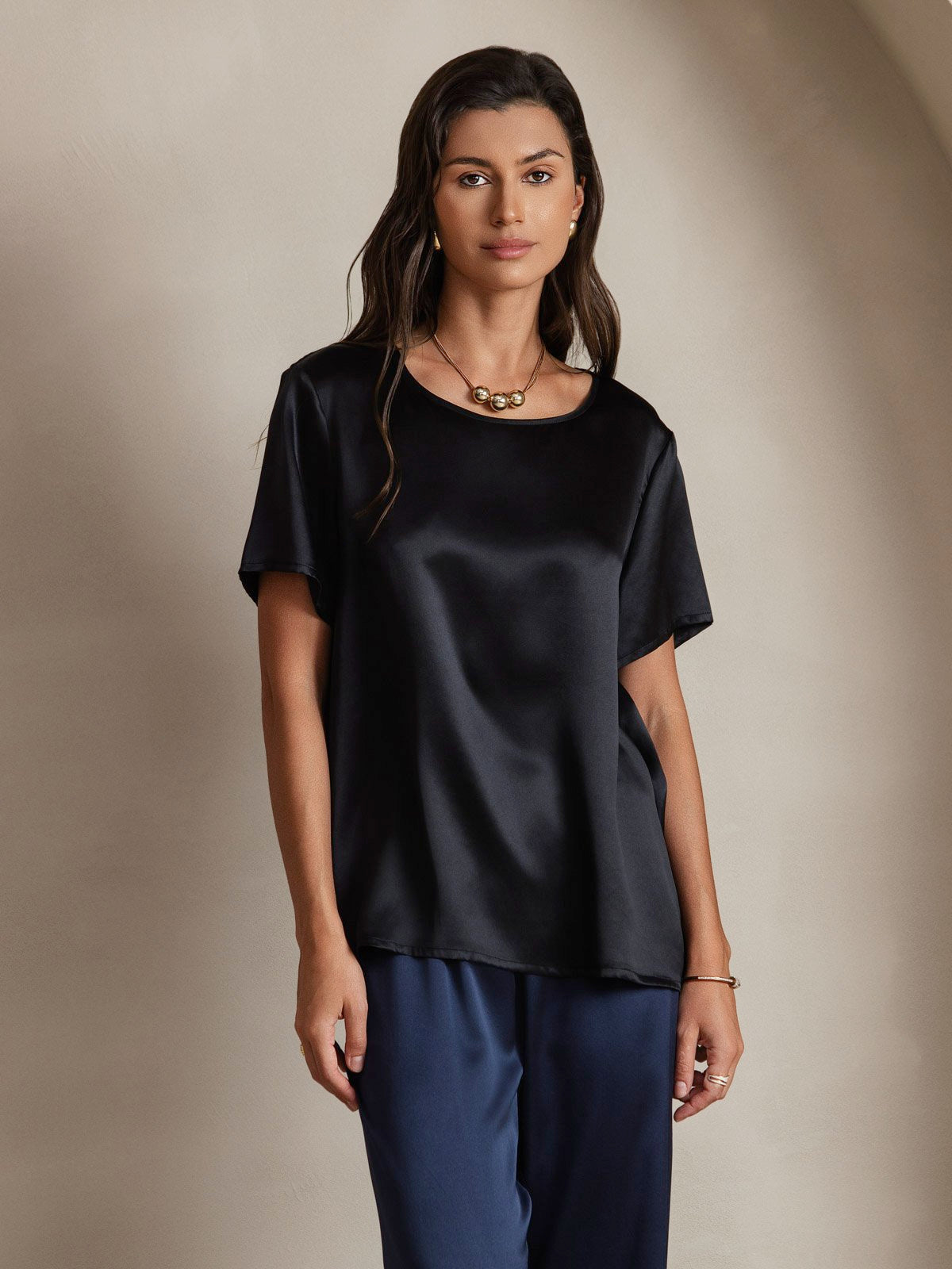 Pure Soie Manches Courtes T-shirt (pantalon non inclus) Pure Soie Manches Courtes T-shirt (pantalon non inclus)