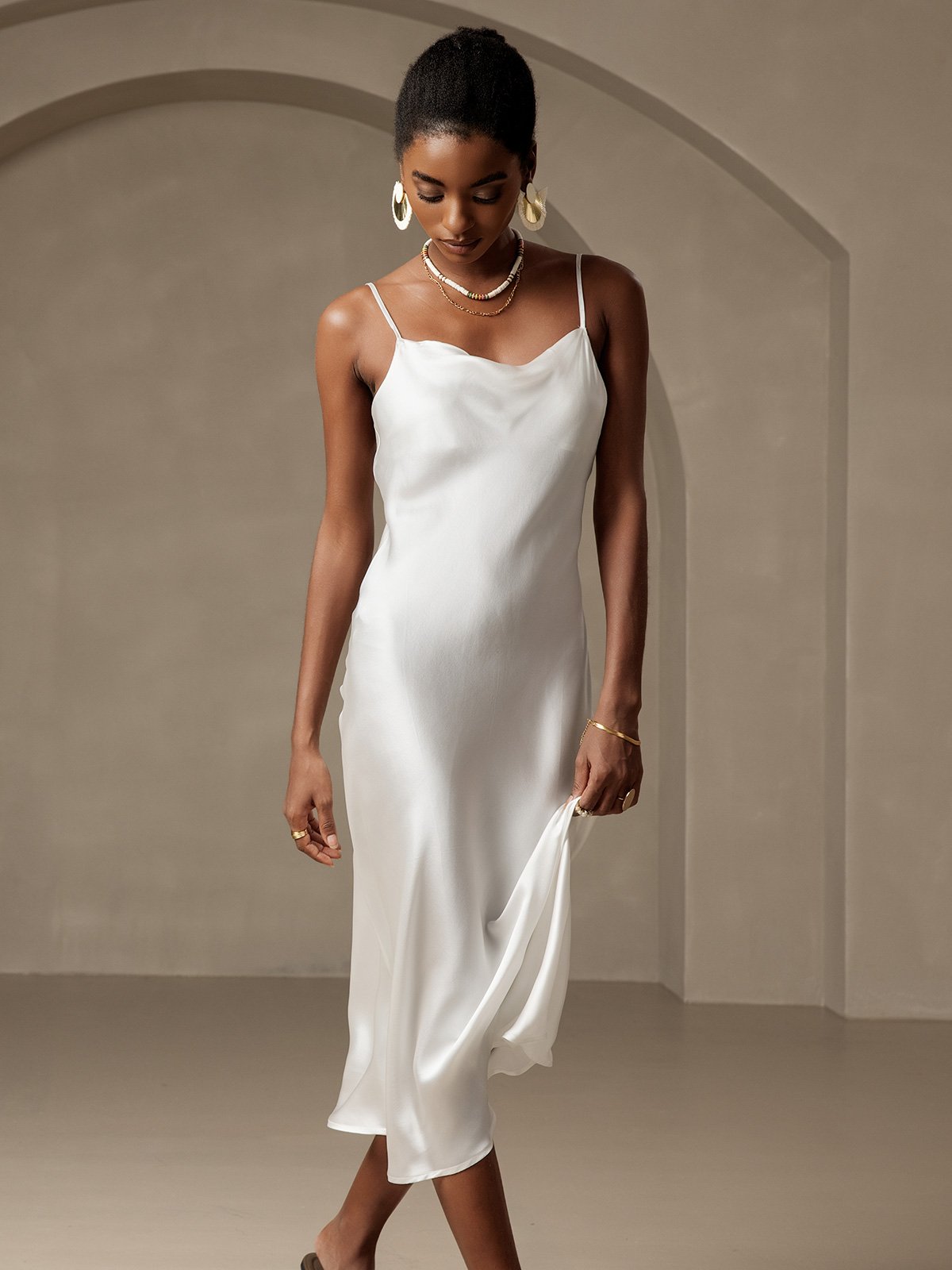 Robe Maxi Longue en Soie Pure avec Bretelles Robe Maxi Longue en Soie Pure avec Bretelles