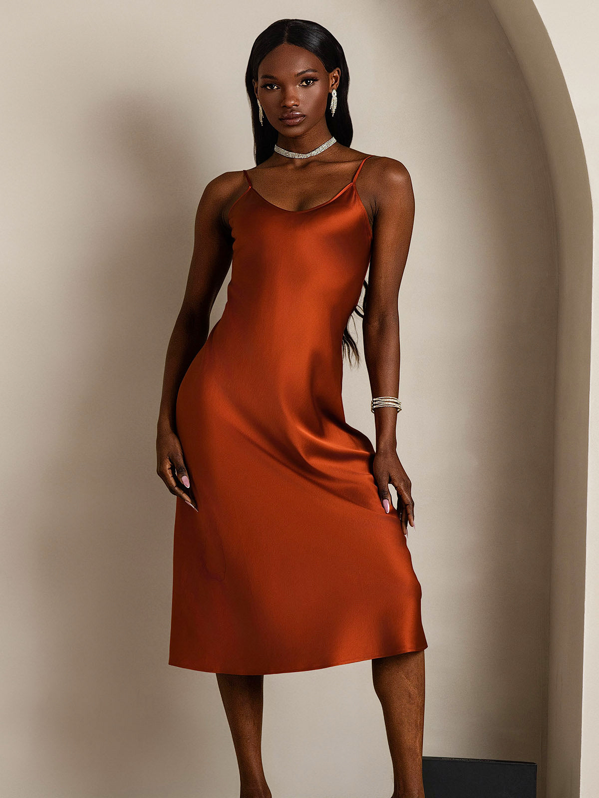 Robe Longue en Soie Pure avec Bretelles Spaghetti Robe Longue en Soie Pure avec Bretelles Spaghetti