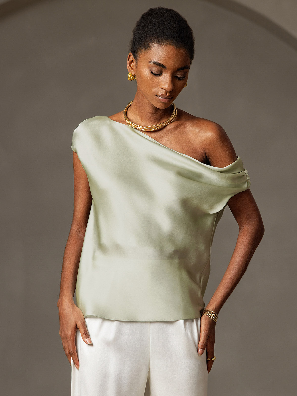 19Momme Soie Chic Unique Épaule Blouse 19Momme Soie Chic Unique Épaule Blouse