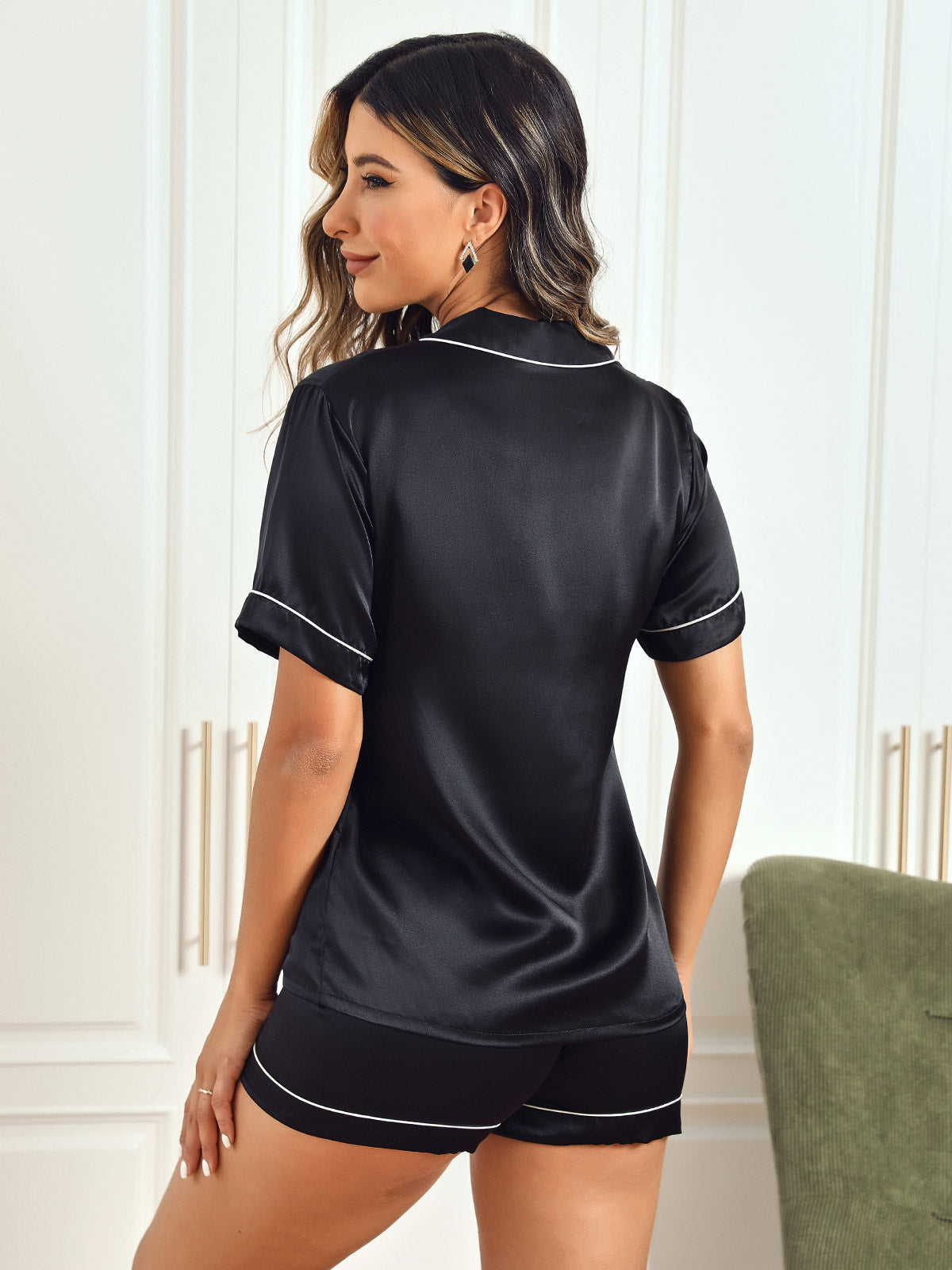 Ensemble Pyjama Court en Soie Pure Ensemble Pyjama Court en Soie Pure