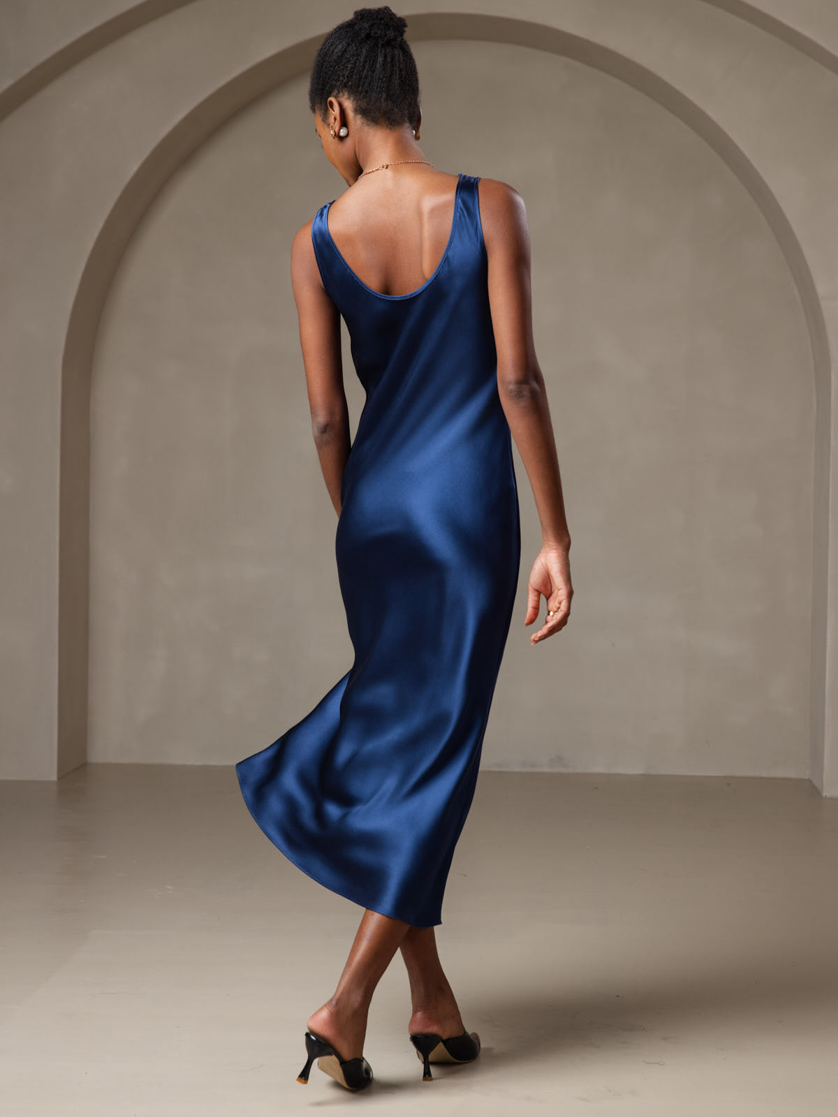 Pure Soie Sangle Larges Sans Manches Longue Robe Pure Soie Sangle Larges Sans Manches Longue Robe