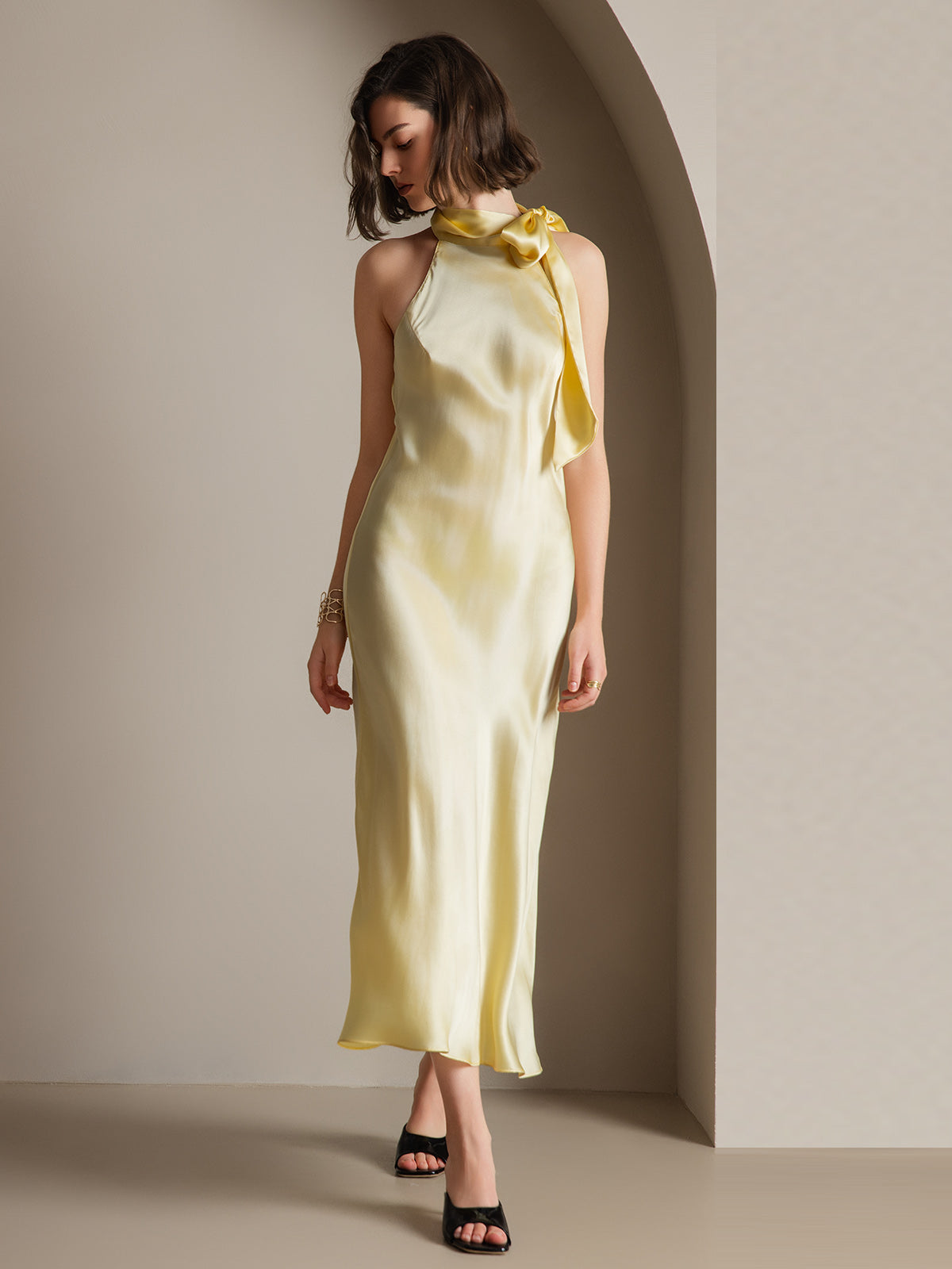 19Momme Soie Nouer Col Robe 19Momme Soie Nouer Col Robe
