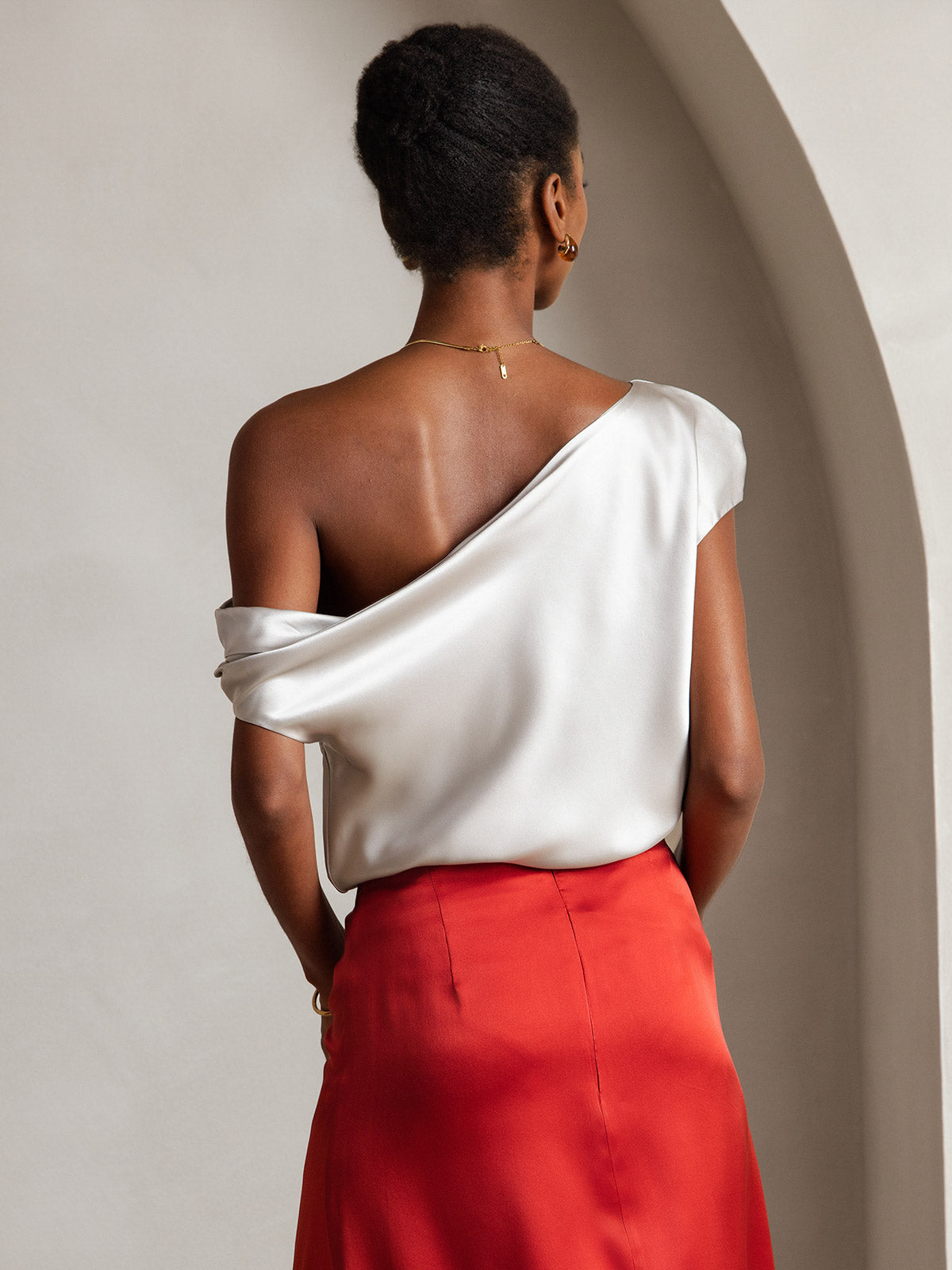 19Momme Soie Chic Unique Épaule Blouse 19Momme Soie Chic Unique Épaule Blouse