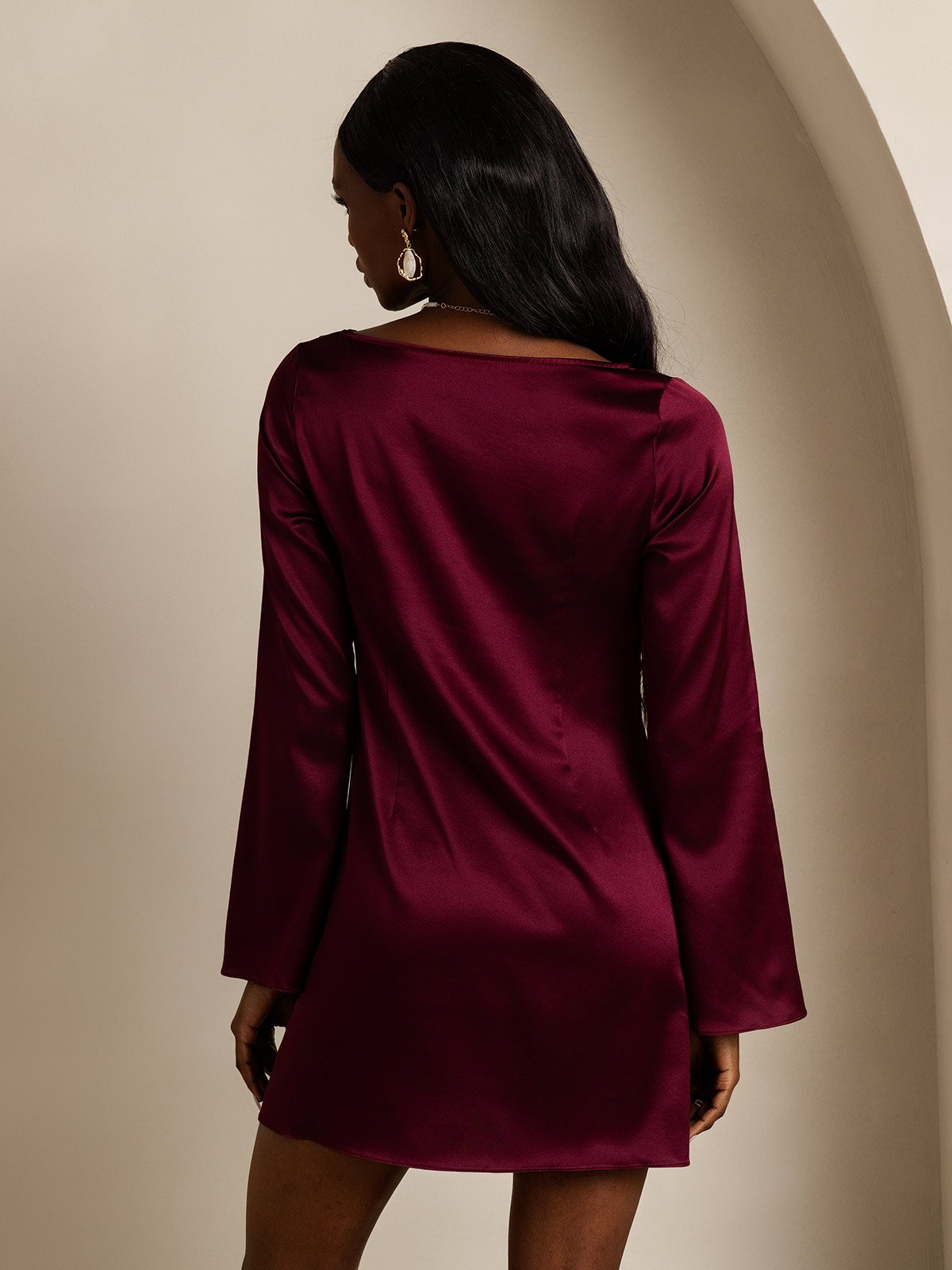 19Momme Robe Élégante à Manches Longues en Soie 19Momme Robe Élégante à Manches Longues en Soie