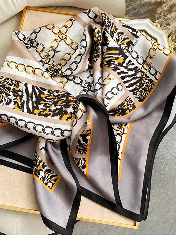 Foulard Carré en Soie à Motif Chaîne 90 Foulard Carré en Soie à Motif Chaîne 90
