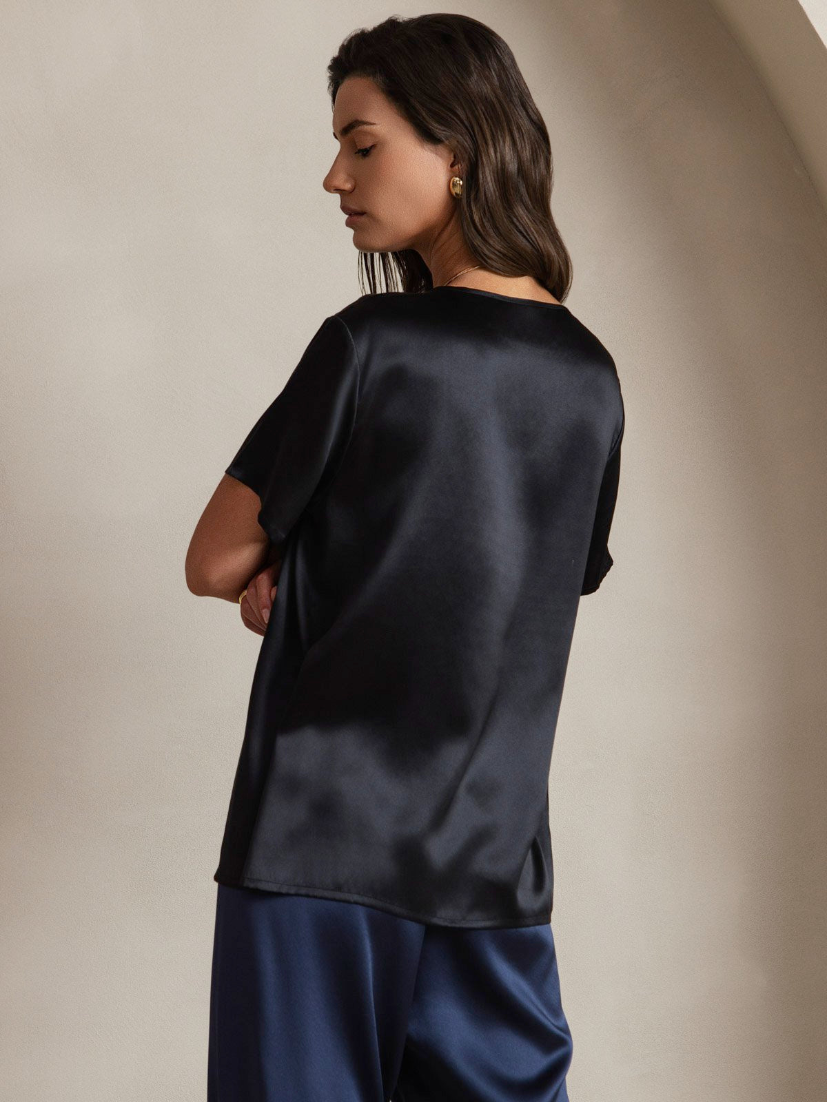 Pure Soie Manches Courtes T-shirt (pantalon non inclus) Pure Soie Manches Courtes T-shirt (pantalon non inclus)