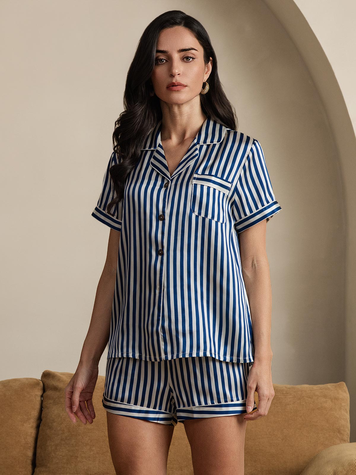 Femme Pyjamas Pure Soie Motif à Rayures Manches Courtes Femme Pyjamas Pure Soie Motif à Rayures Manches Courtes
