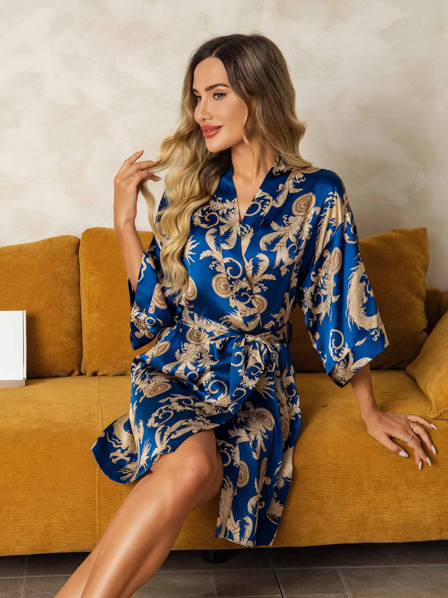 Femme Kimono Peignoir Pure Soie Imprimé Dragon Trois-quart(Avec ceinture) Femme Kimono Peignoir Pure Soie Imprimé Dragon Trois-quart(Avec ceinture)