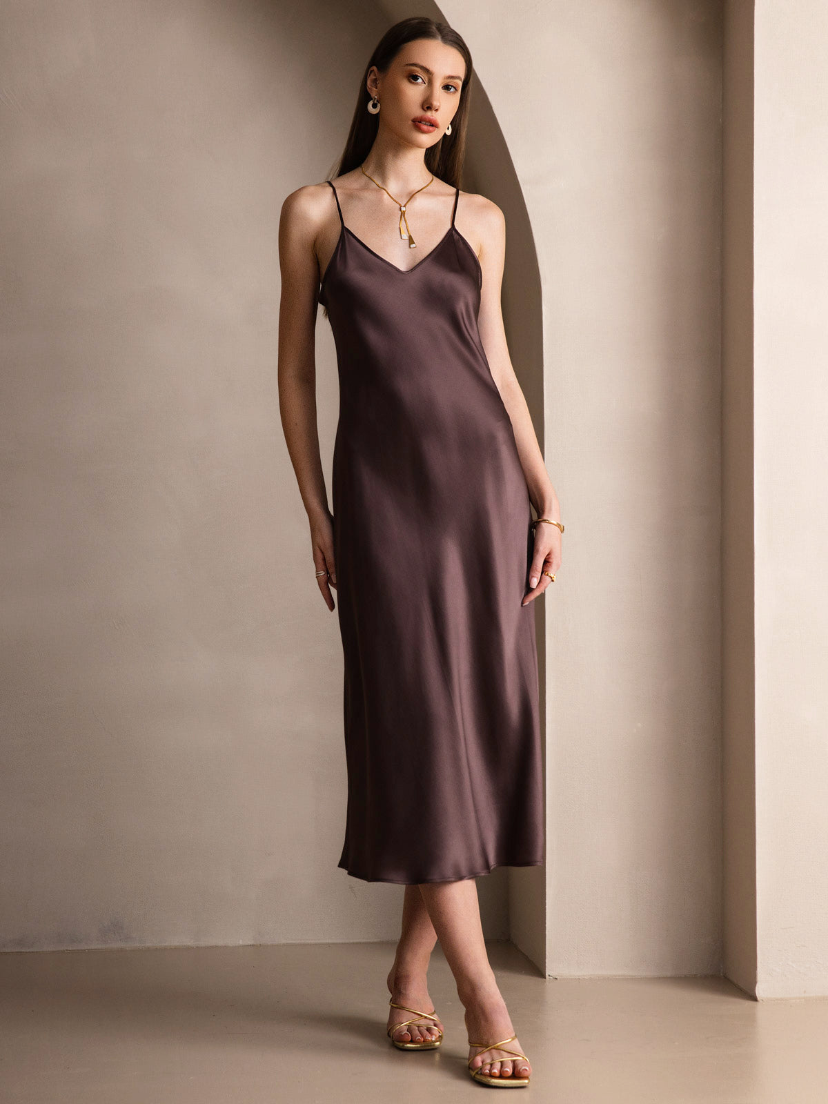 Robe Longue en Soie Pure avec Bretelles Spaghetti Robe Longue en Soie Pure avec Bretelles Spaghetti
