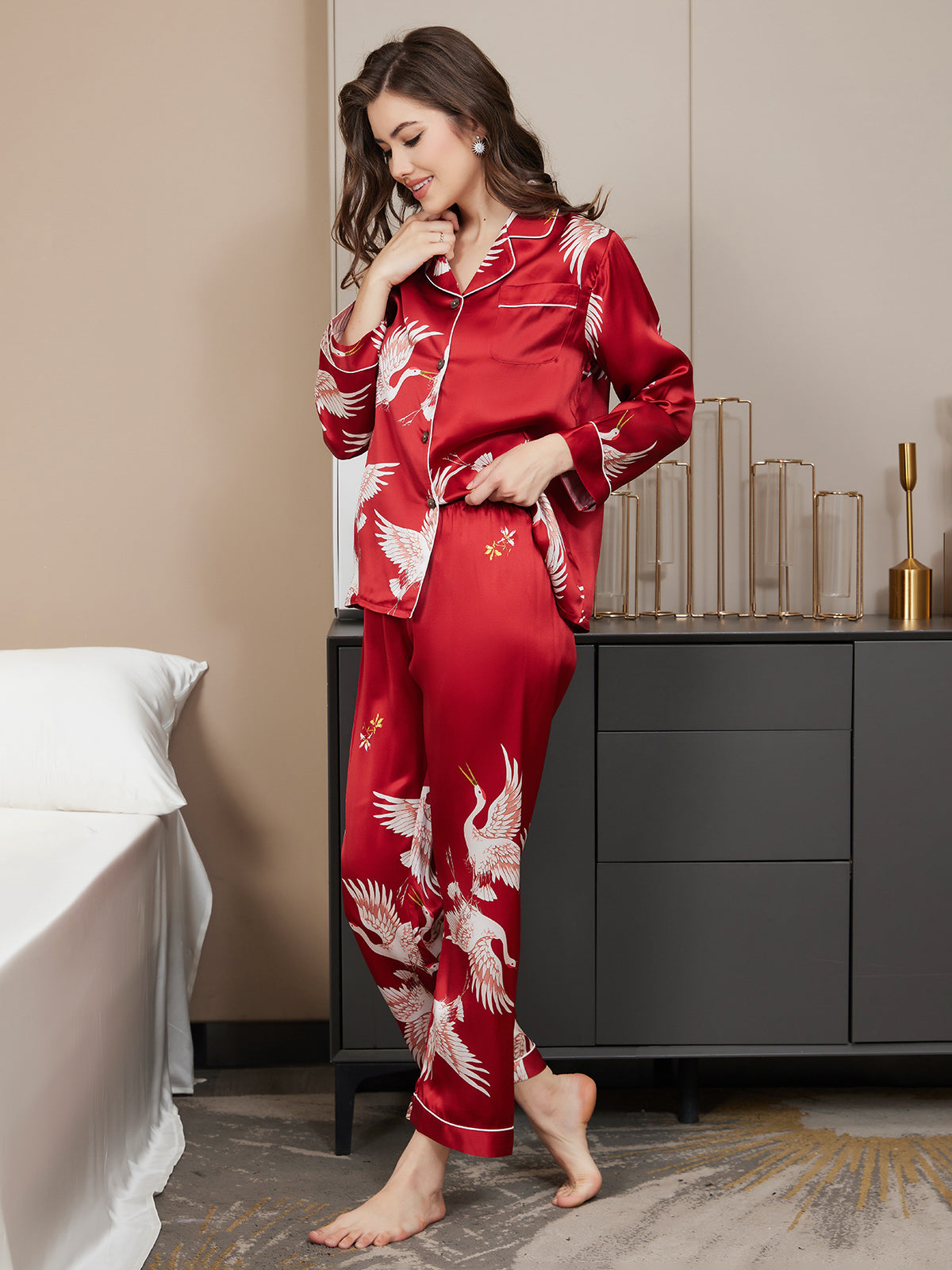 19Momme Ensemble Pyjama Long en Soie avec Imprimé Crane pour Femme 19Momme Ensemble Pyjama Long en Soie avec Imprimé Crane pour Femme