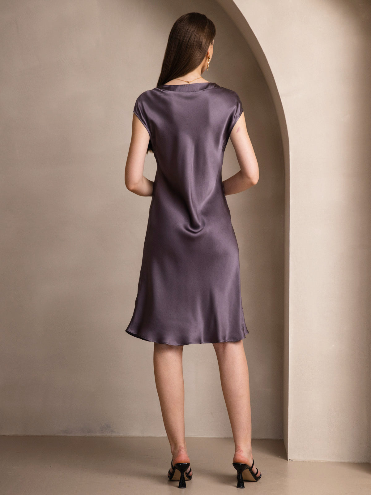 Pure Soie Élégante Cap Sleeve Robe Pure Soie Élégante Cap Sleeve Robe