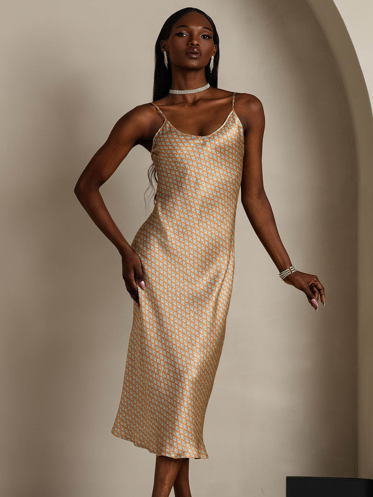 Robe Longue en Soie avec Bretelles Spaghetti Robe Longue en Soie avec Bretelles Spaghetti