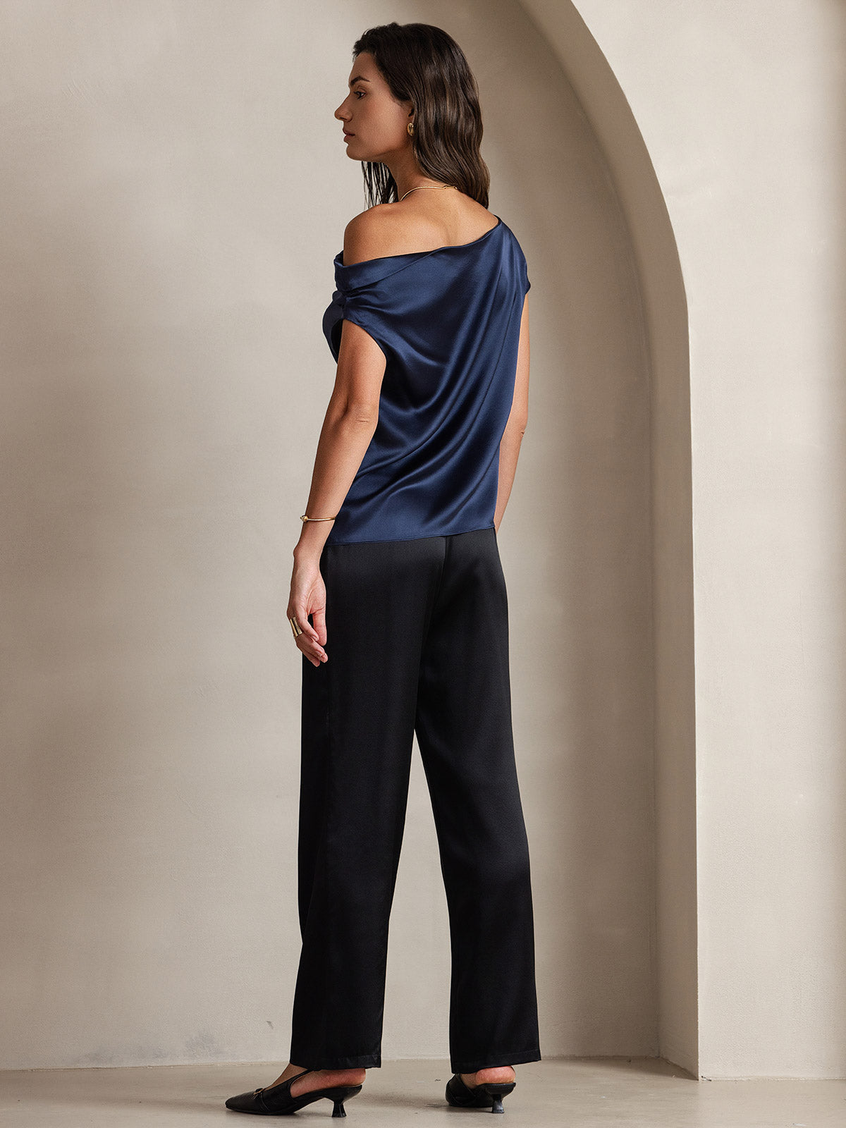 19Momme Soie Chic Unique Épaule Blouse 19Momme Soie Chic Unique Épaule Blouse