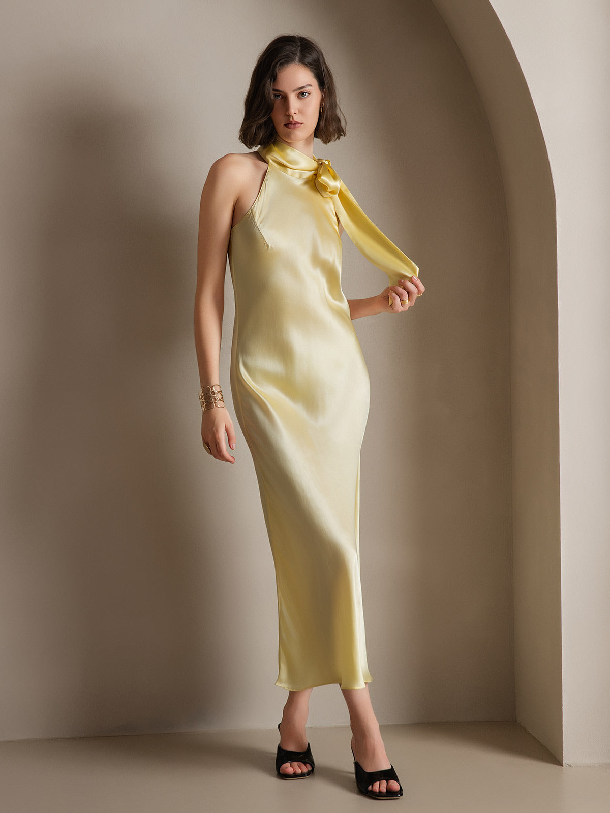 19Momme Soie Nouer Col Robe 19Momme Soie Nouer Col Robe