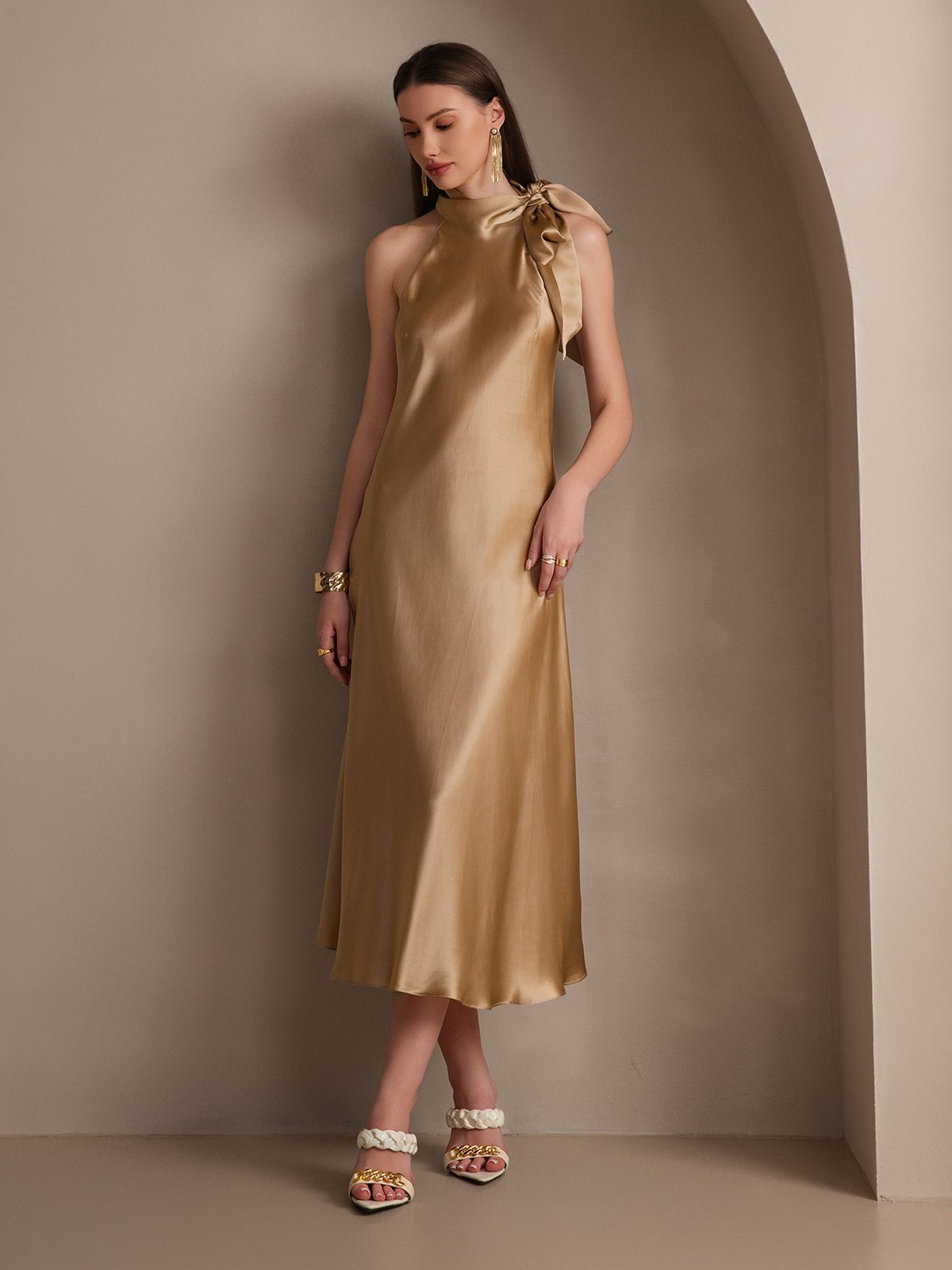 19Momme Soie Nouer Col Maxi Robe 19Momme Soie Nouer Col Maxi Robe
