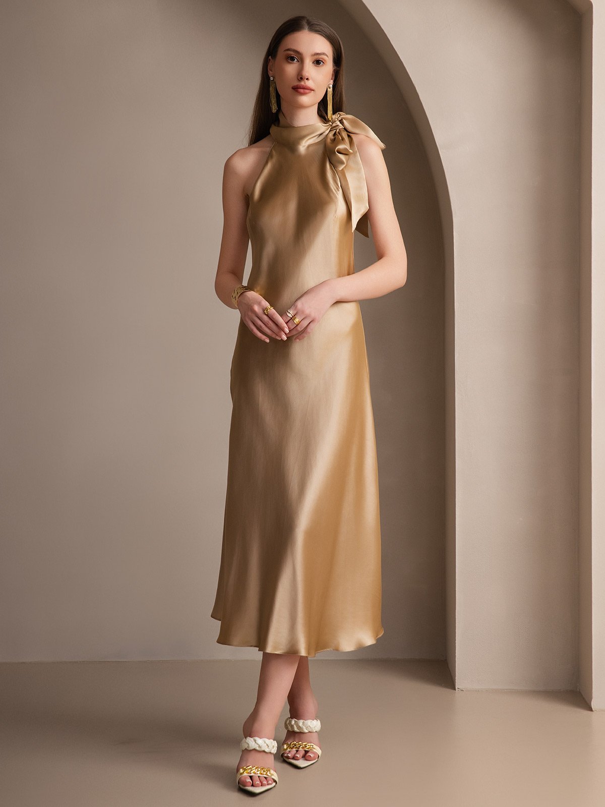 19Momme Soie Nouer Col Maxi Robe 19Momme Soie Nouer Col Maxi Robe