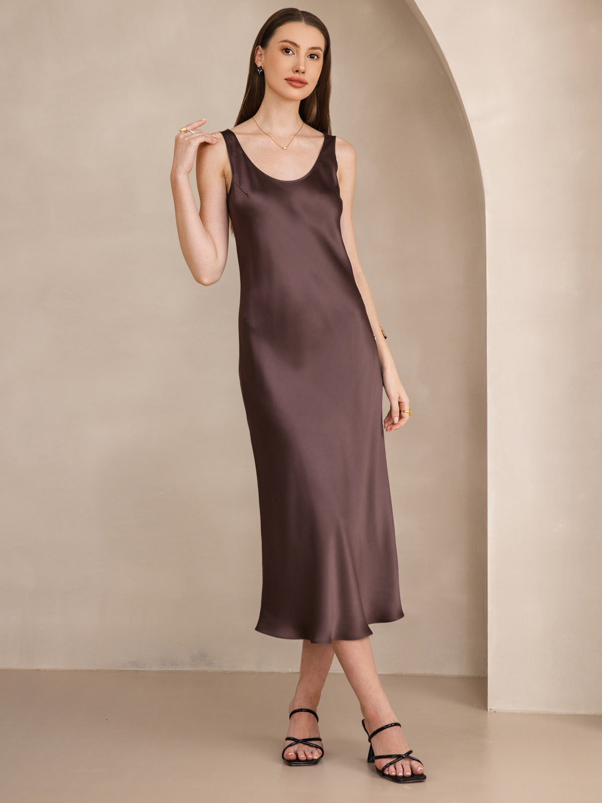 Pure Soie Sangle Larges Sans Manches Longue Robe Pure Soie Sangle Larges Sans Manches Longue Robe