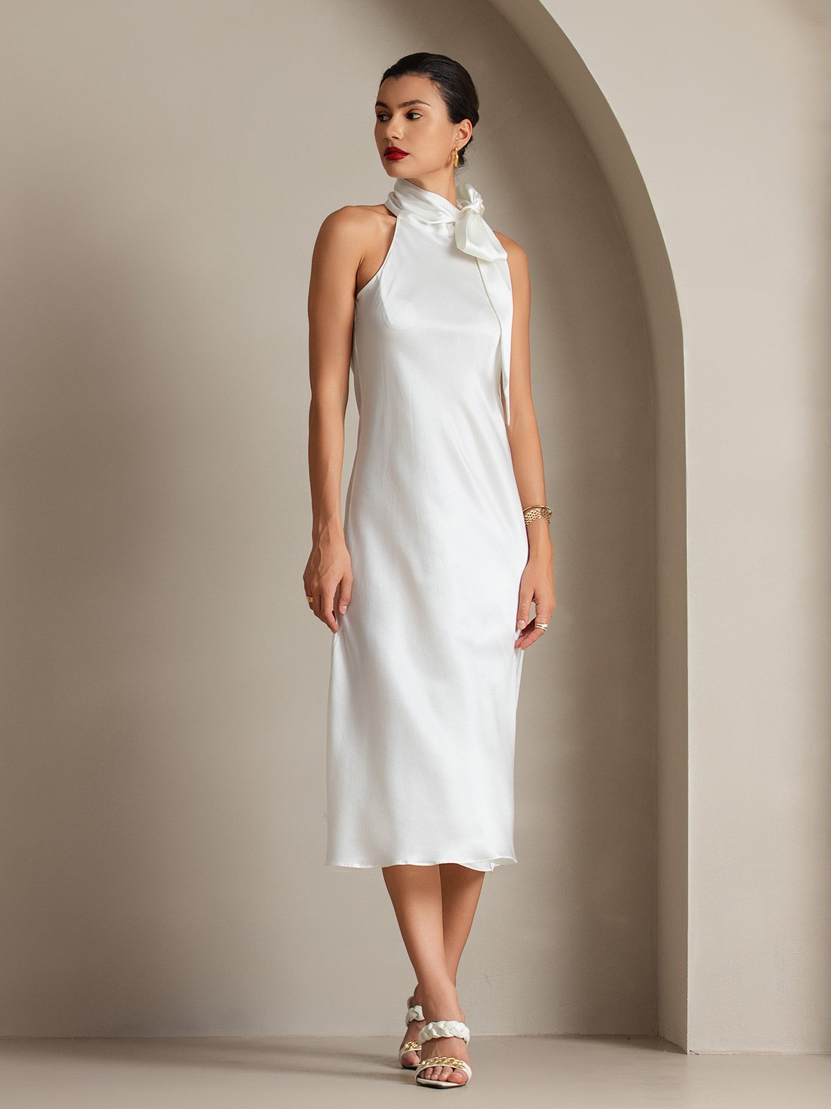 19Momme Soie Nouer Col Maxi Robe 19Momme Soie Nouer Col Maxi Robe
