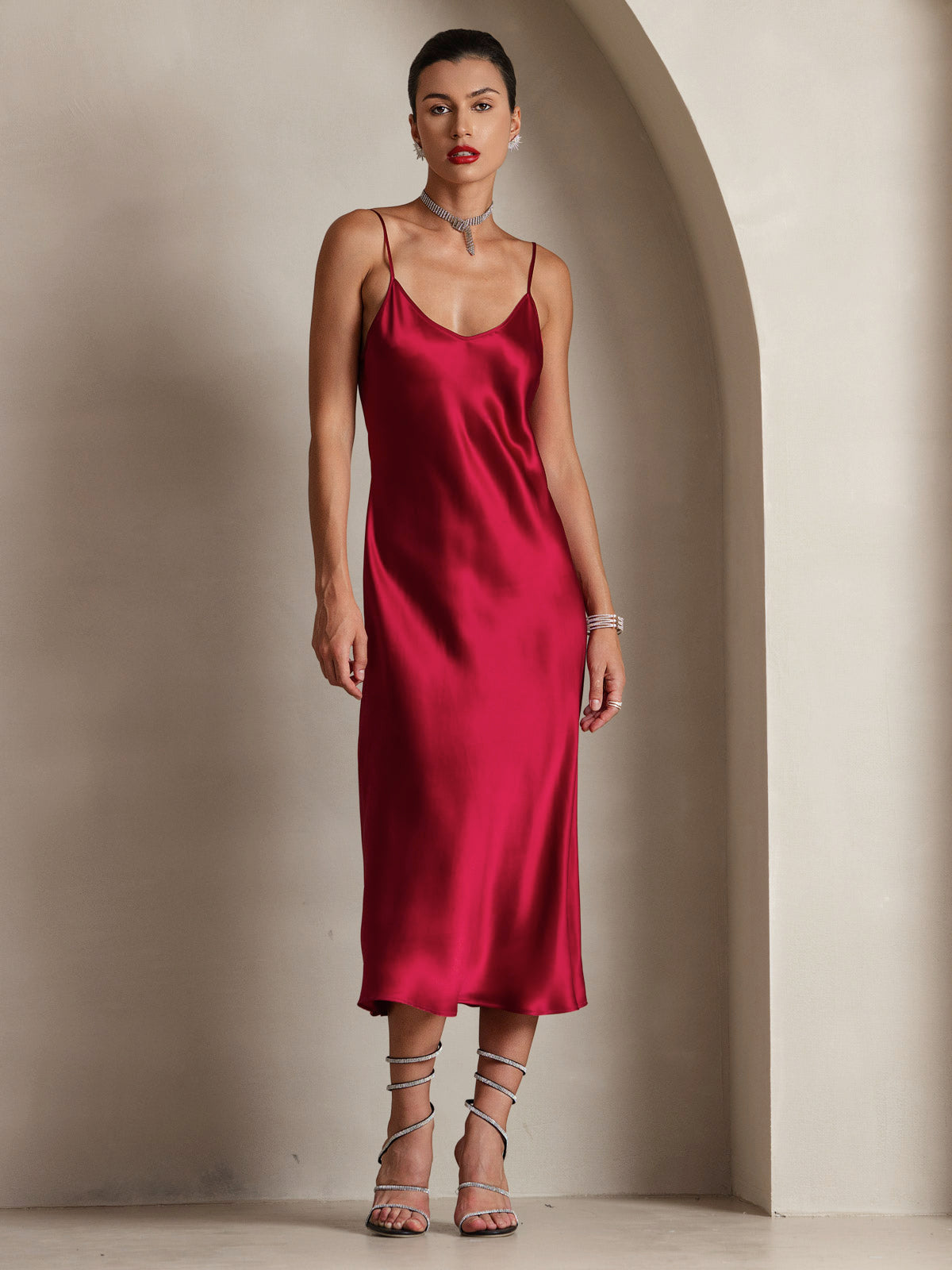 Robe Longue en Soie avec Bretelles Spaghetti Robe Longue en Soie avec Bretelles Spaghetti