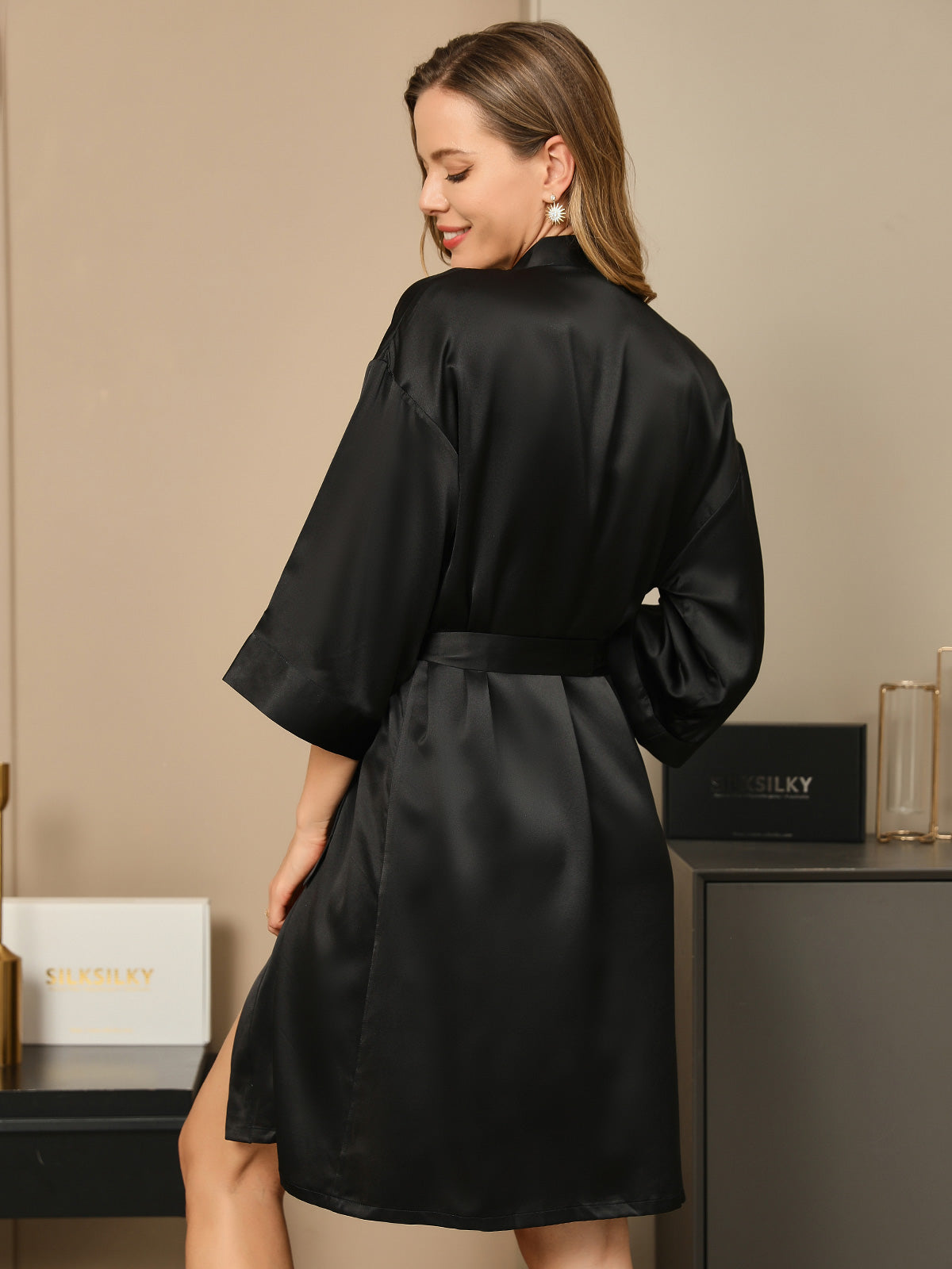 Kimono Peignoir Portefeuille Ceinturée en Pure Soie pour Femme Kimono Peignoir Portefeuille Ceinturée en Pure Soie pour Femme