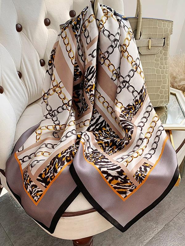 Foulard Carré en Soie à Motif Chaîne 90