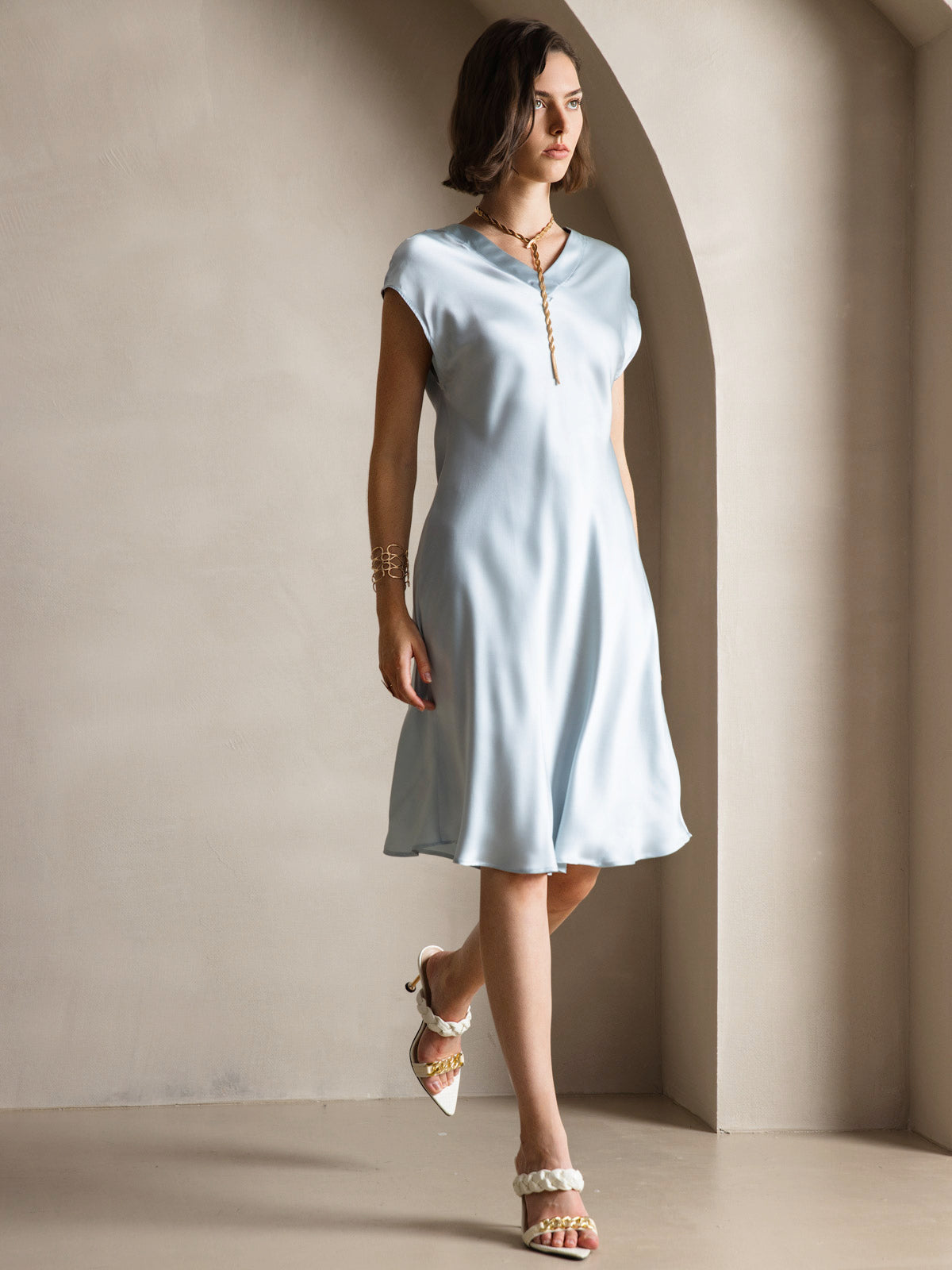 Pure Soie Élégante Cap Sleeve Robe Pure Soie Élégante Cap Sleeve Robe