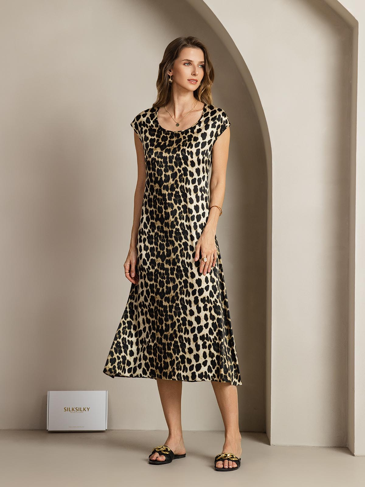 19Momme Soie Col U Sans Manches Robe 19Momme Soie Col U Sans Manches Robe