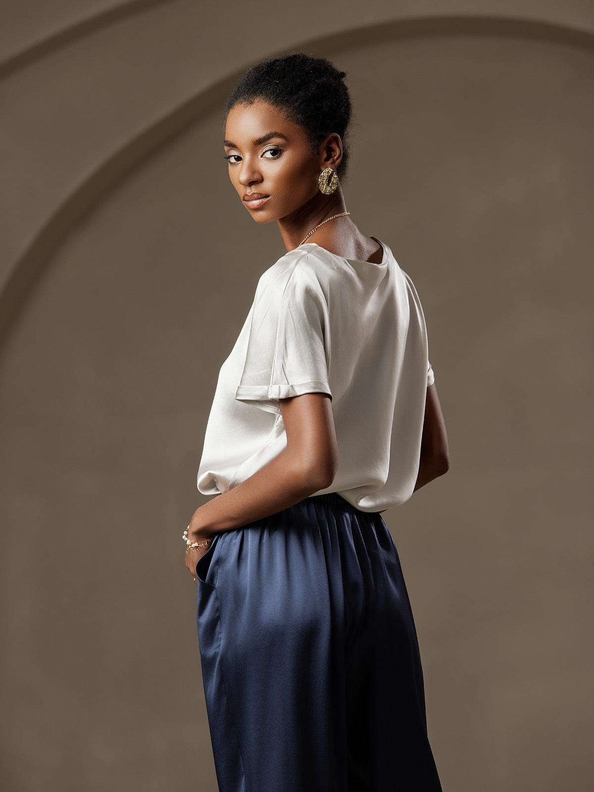 19Momme Soie Décontracté Manches Courtes T-Shirt 19Momme Soie Décontracté Manches Courtes T-Shirt