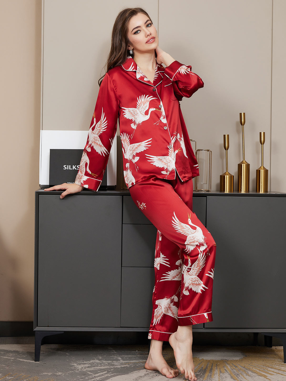 19Momme Ensemble Pyjama Long en Soie avec Imprimé Crane pour Femme 19Momme Ensemble Pyjama Long en Soie avec Imprimé Crane pour Femme