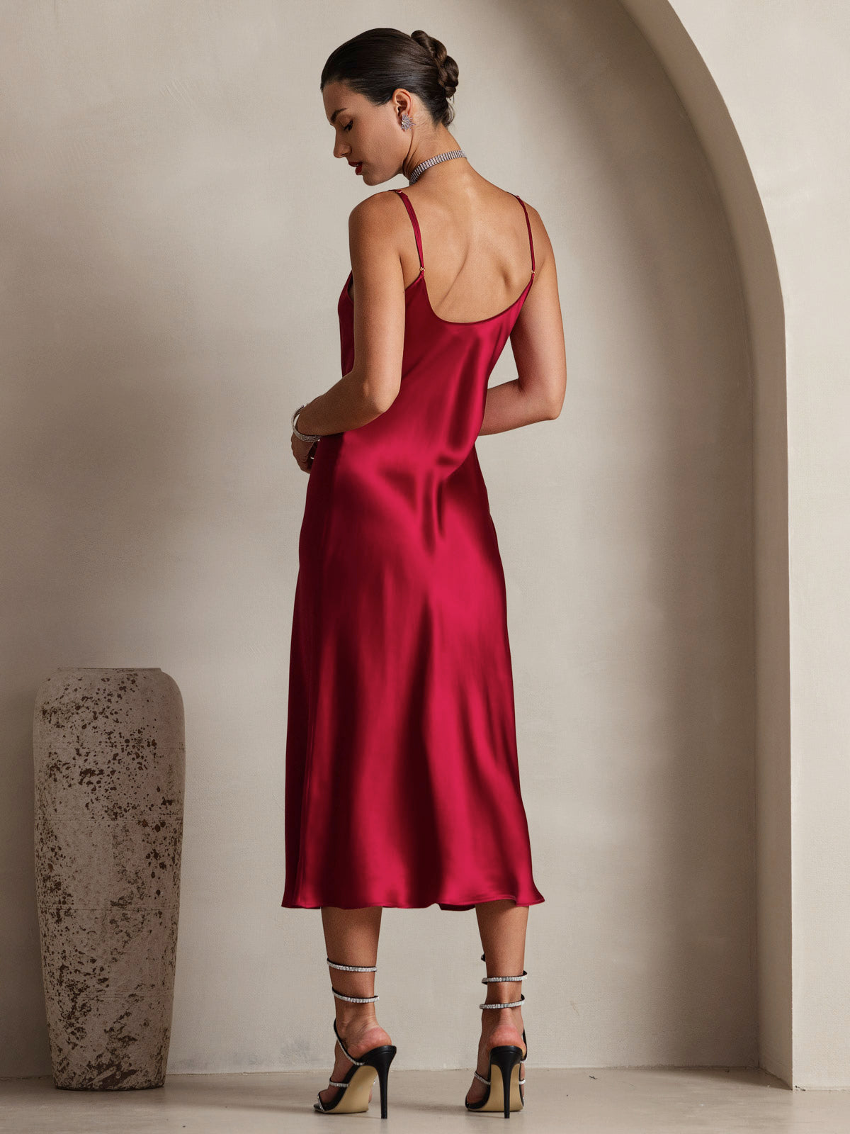 Robe Longue en Soie avec Bretelles Spaghetti Robe Longue en Soie avec Bretelles Spaghetti