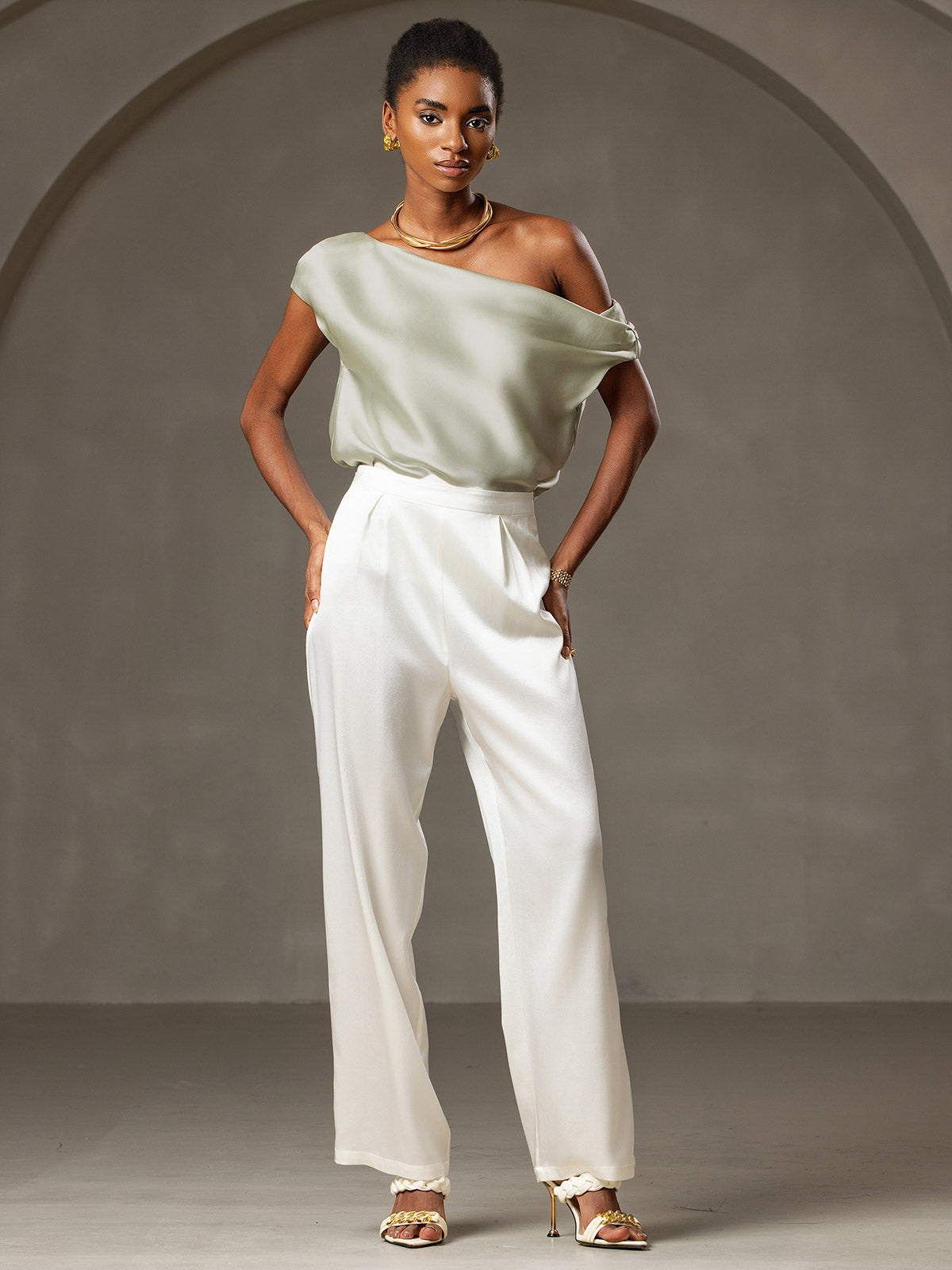 19Momme Soie Chic Unique Épaule Blouse 19Momme Soie Chic Unique Épaule Blouse