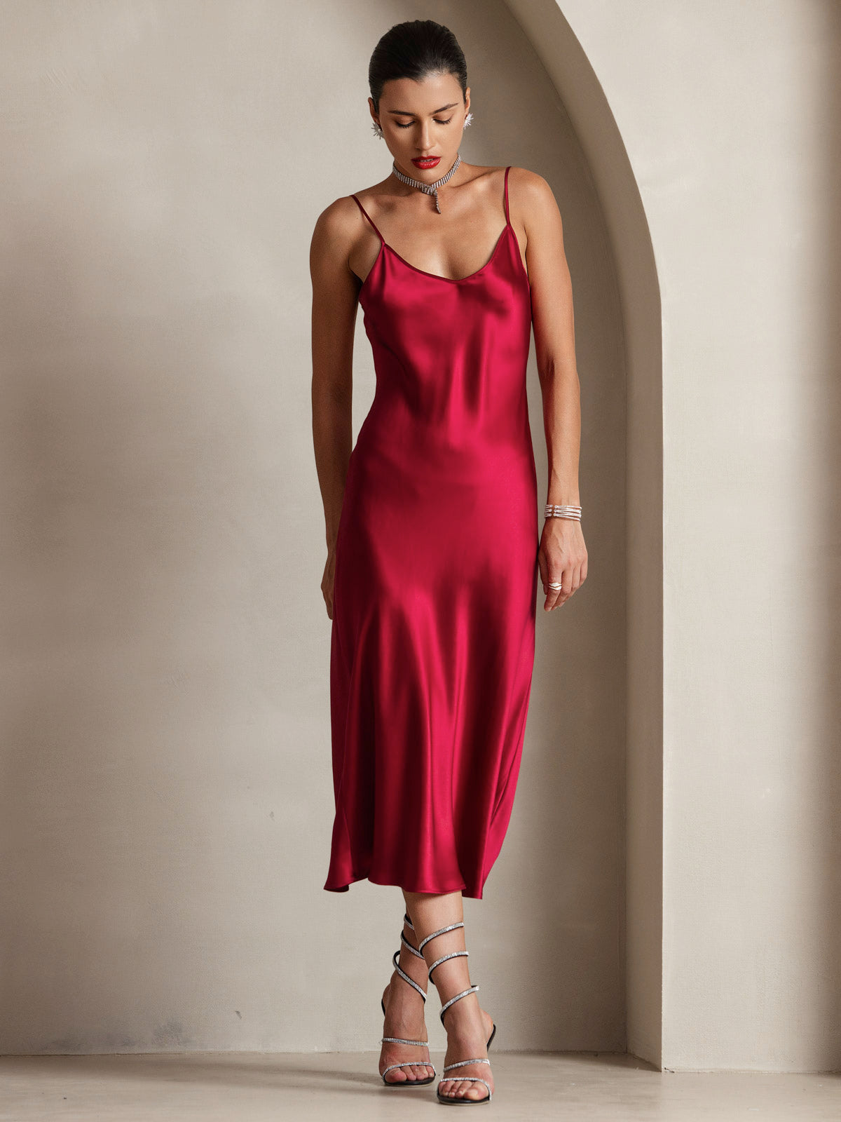Robe Longue en Soie avec Bretelles Spaghetti Robe Longue en Soie avec Bretelles Spaghetti