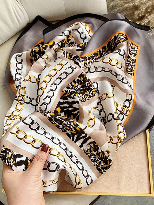 Foulard Carré en Soie à Motif Chaîne 90 Foulard Carré en Soie à Motif Chaîne 90