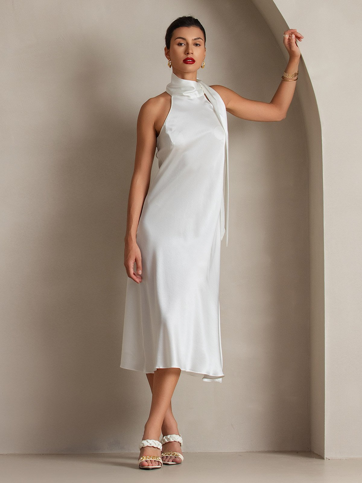 19Momme Soie Nouer Col Maxi Robe 19Momme Soie Nouer Col Maxi Robe